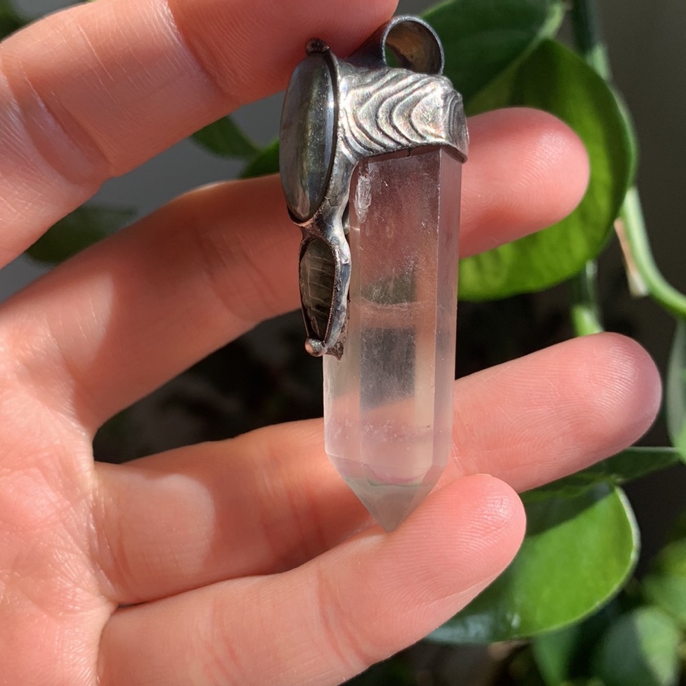 Labradorite & Fluorite Crystal Pendant - Picture 7 of 7